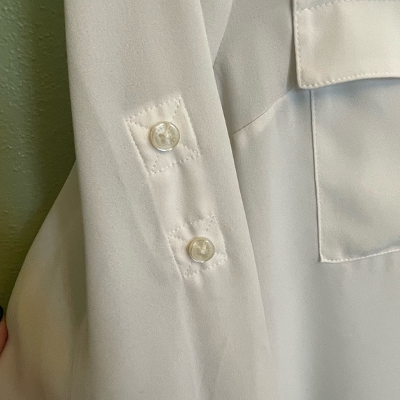 Express Chelsea Long Sleeve Zippered Blouse with Pockets - Picture 3 of 3